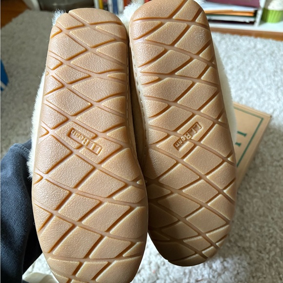 LL Bean Women’s Wicked Good Moccasins - Picture 5 of 6